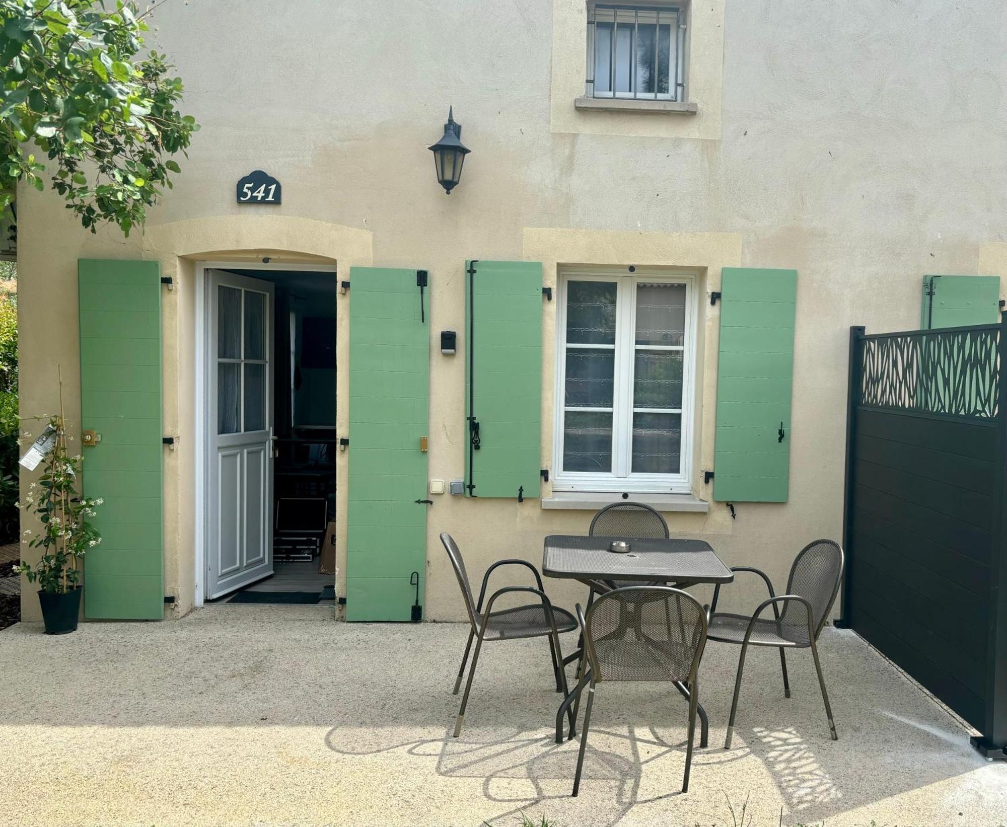 Appartement 4 Personnes 541 Les Jasses De Camargue Галларг-ле-Монтюе Екстер'єр фото